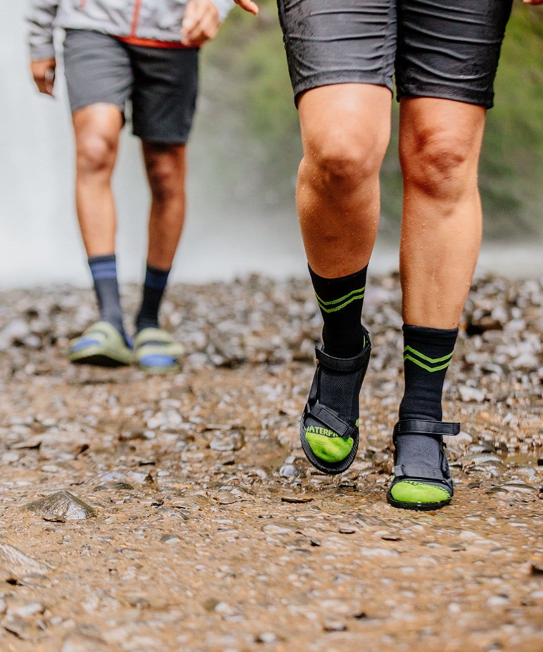 Cross Point Essentials Waterproof Socks: Horizon