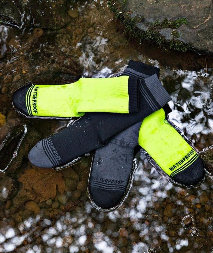 Cross Point Waterproof Socks: Classic Wool