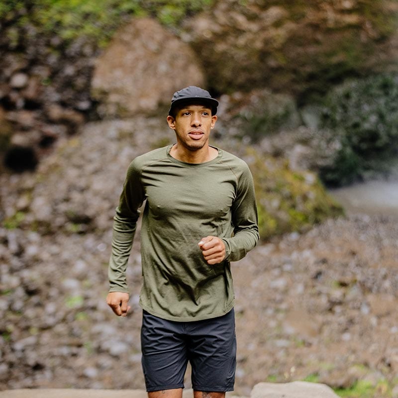 Men's running outlet apparel