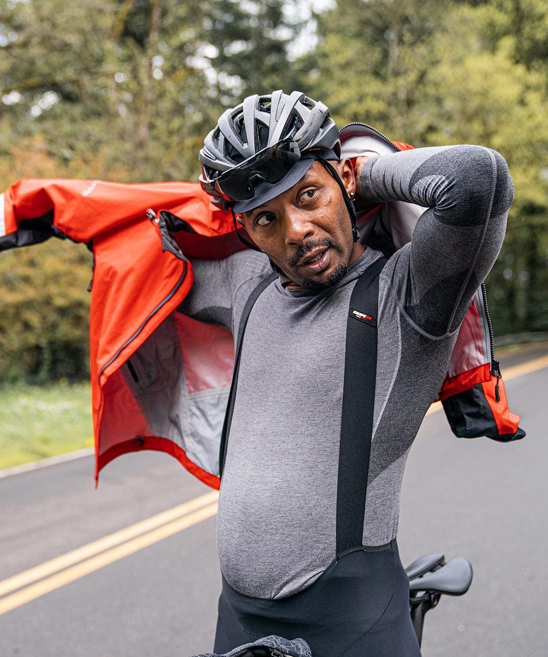 Body-Mapped Men's Cycling Long Sleeve Baselayer