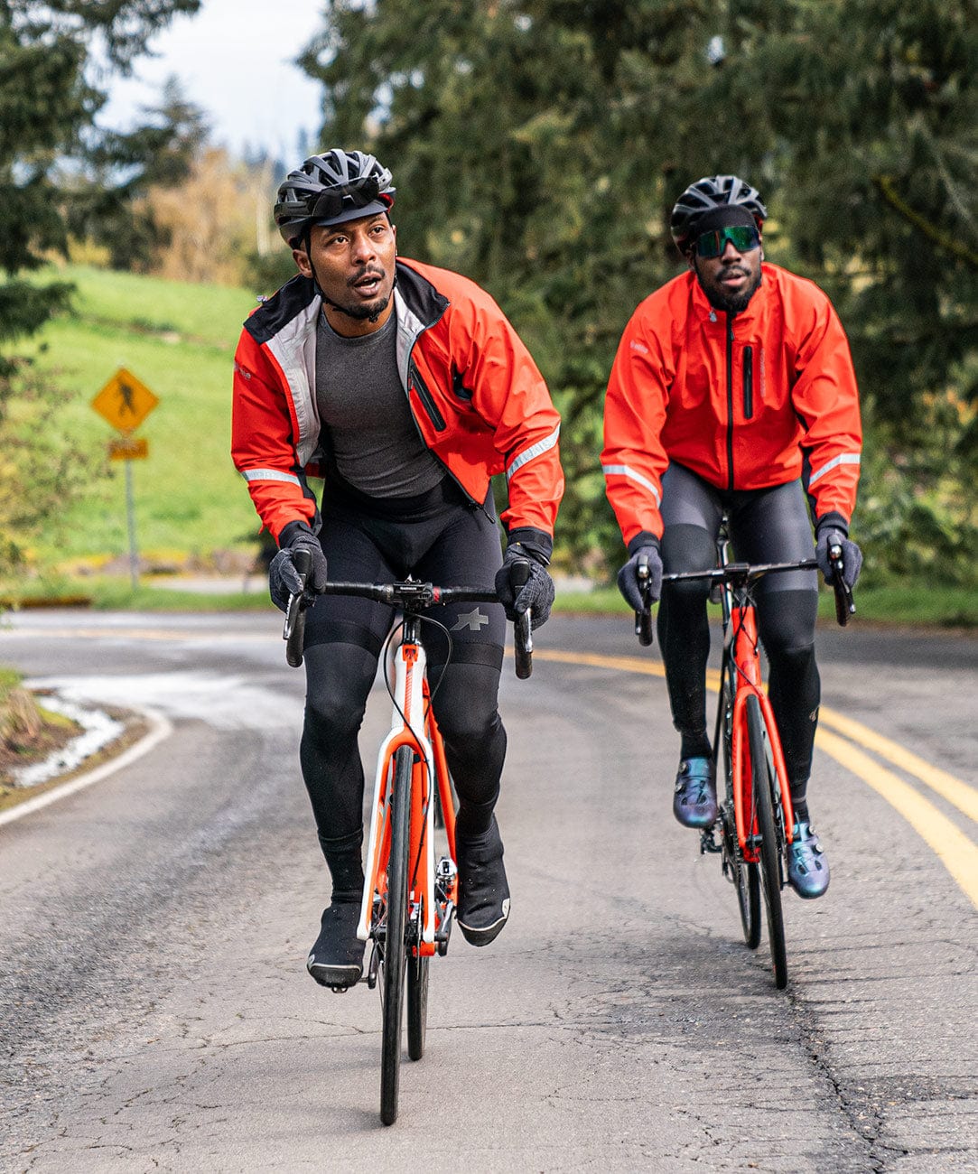 Body-Mapped Men's Cycling Long Sleeve Baselayer